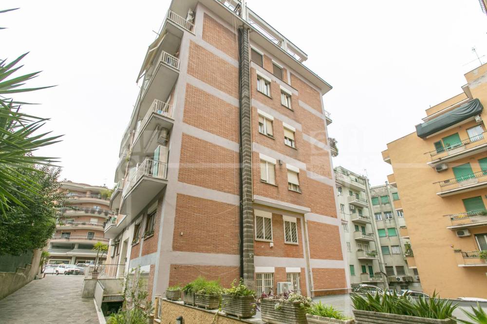 appartamento in vendita a Roma in zona Della Vittoria