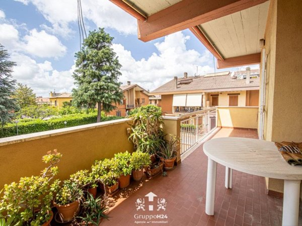 appartamento in vendita a Roma in zona Casal Morena