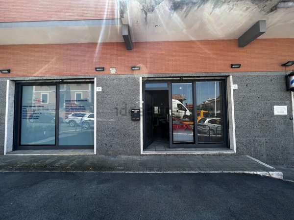 locale commerciale in vendita a Roma in zona Tor Sapienza