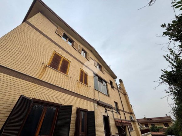 appartamento in vendita a Roma in zona Portuense
