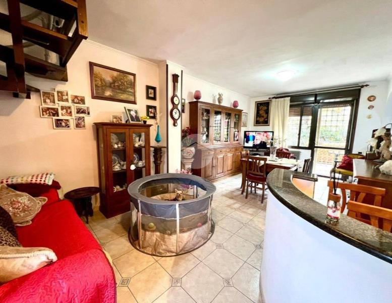 appartamento in vendita a Roma in zona Torre Angela