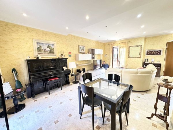 casa indipendente in vendita a Roma in zona Casal Morena