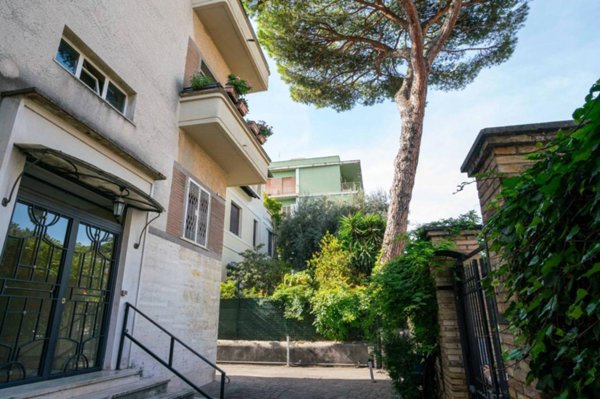 appartamento in vendita a Roma in zona Gianicolense