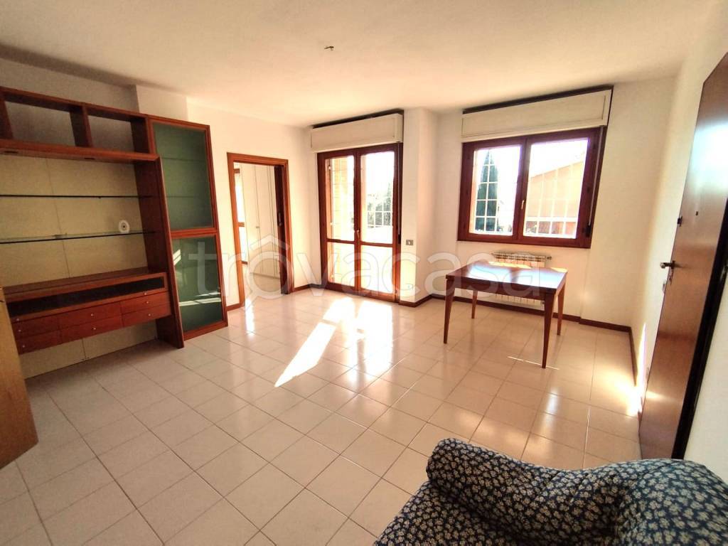 appartamento in vendita a Roma in zona Acilia