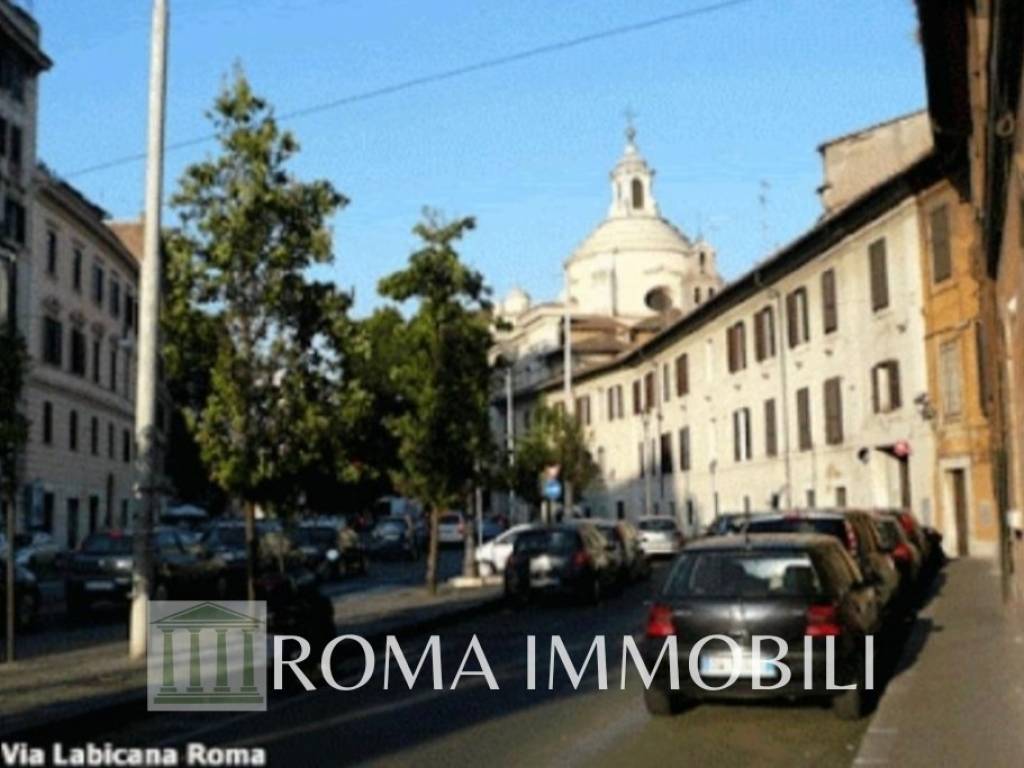 appartamento in vendita a Roma in zona Celio