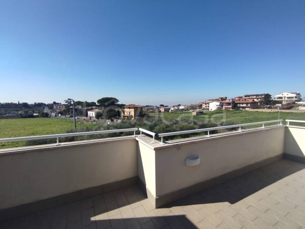 appartamento in vendita a Roma in zona Borghesiana