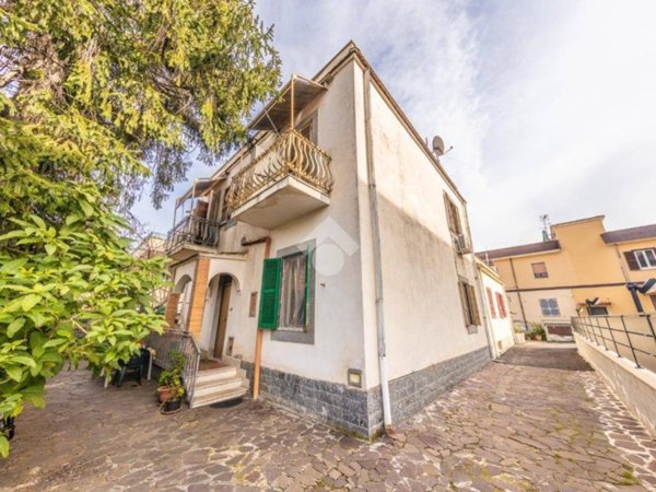 appartamento in vendita a Roma in zona Casal Morena