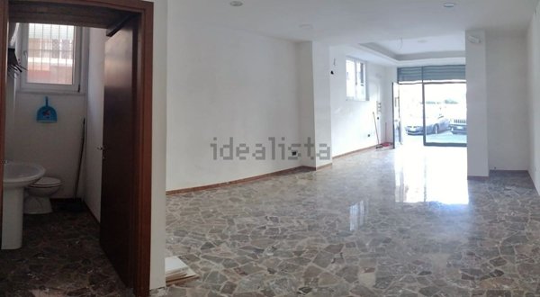 locale commerciale in vendita a Roma in zona Ostia