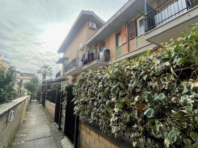 casa indipendente in vendita a Roma in zona Torre Angela
