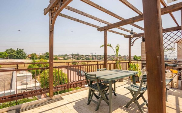 appartamento in vendita a Roma in zona Castel di Leva