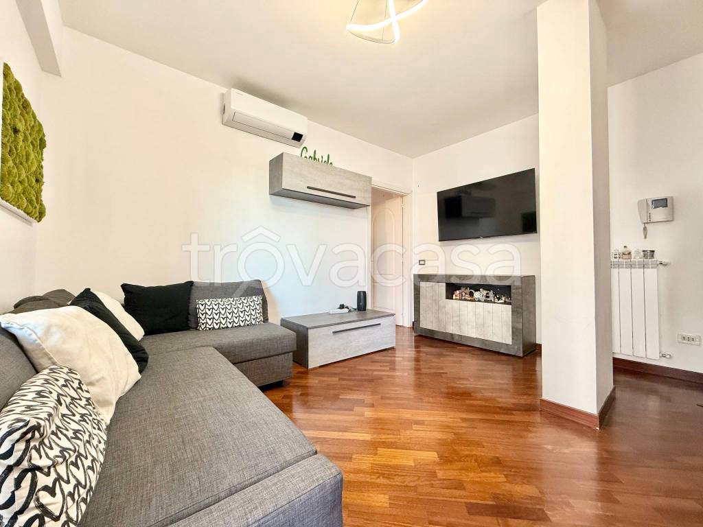appartamento in vendita a Roma in zona Acilia