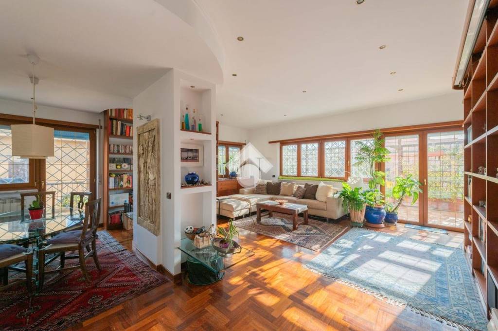 appartamento in vendita a Roma