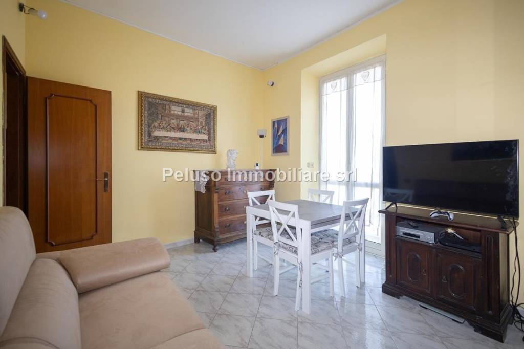 appartamento in vendita a Roma in zona Appio Latino