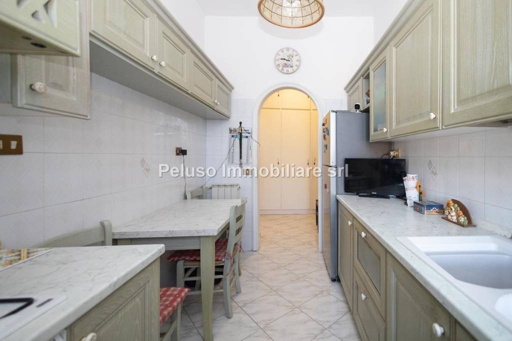 appartamento in vendita a Roma in zona Appio Latino