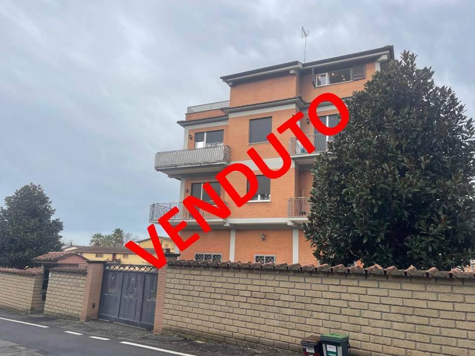 appartamento in vendita a Roma in zona Casalotti