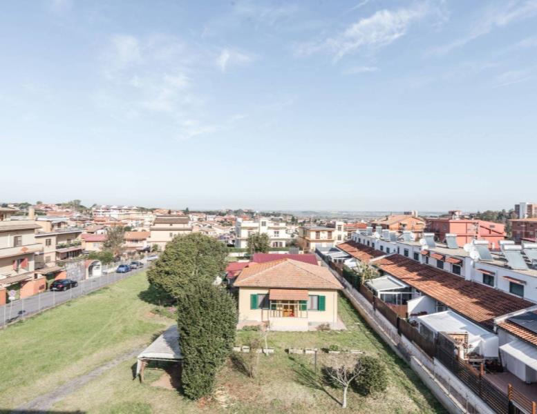 appartamento in vendita a Roma in zona Acilia