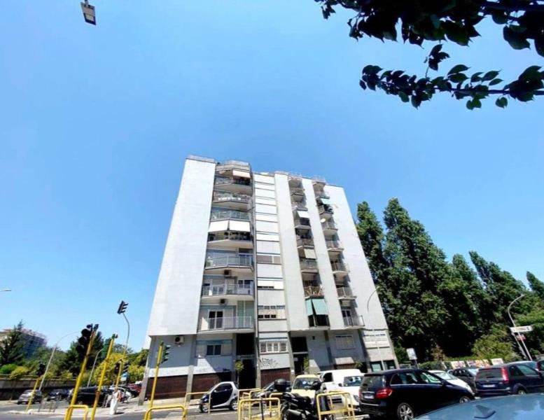 appartamento in vendita a Roma in zona Ardeatino