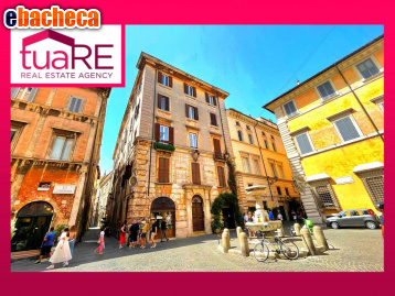 casa semindipendente in vendita a Roma in zona Parione/Sant'Eustachio