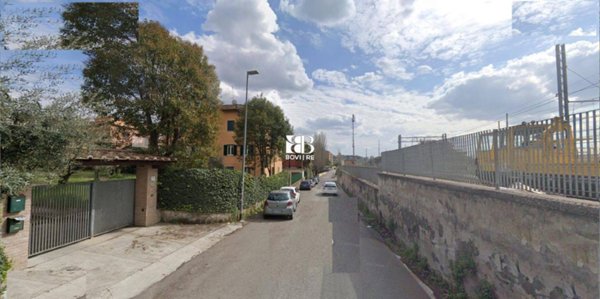 appartamento in vendita a Roma in zona Sette Bagni