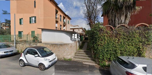 appartamento in vendita a Roma in zona Sette Bagni