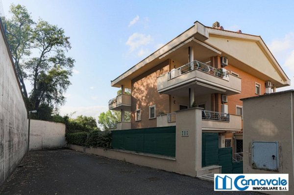 appartamento in vendita a Roma in zona Acilia
