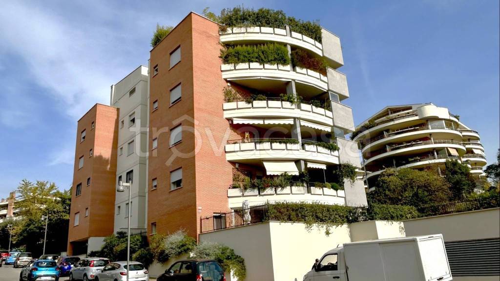 appartamento in vendita a Roma in zona Della Vittoria