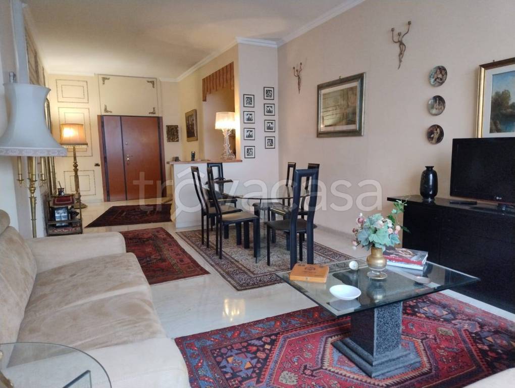 appartamento in vendita a Roma in zona Ostia