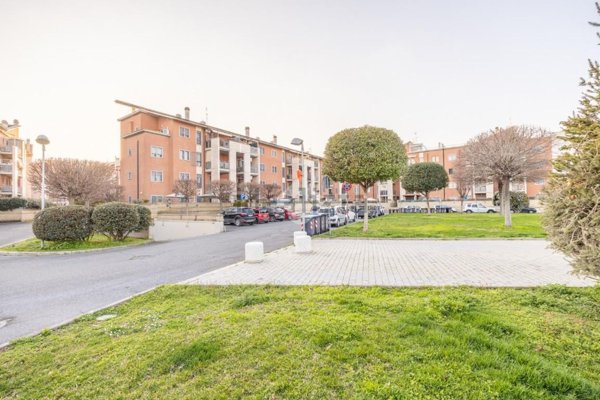 appartamento in vendita a Roma in zona Settecamini