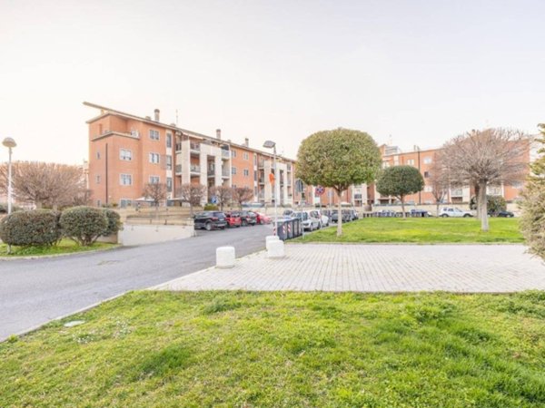appartamento in vendita a Roma in zona Settecamini