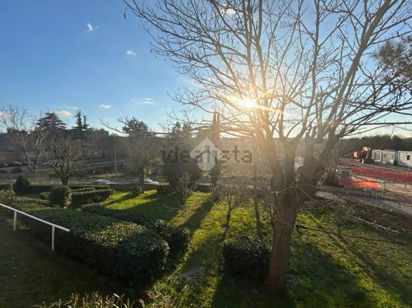 appartamento in vendita a Roma in zona Vitinia