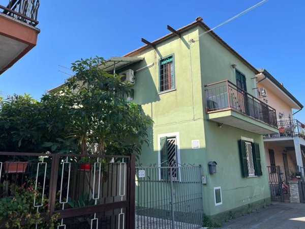 appartamento in vendita a Roma in zona Trigoria