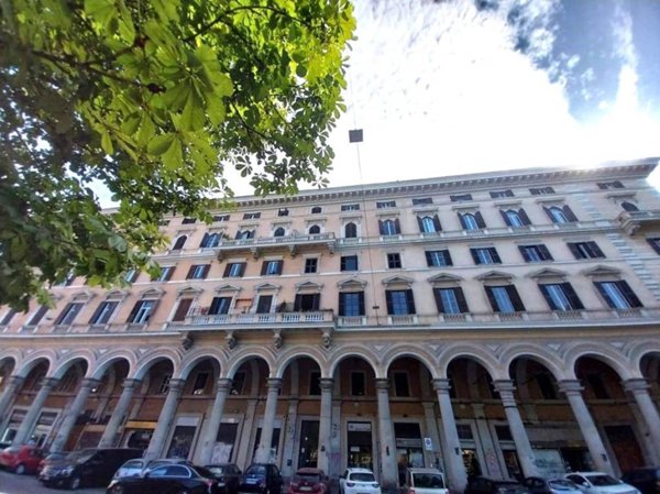 appartamento in vendita a Roma in zona Esquilino