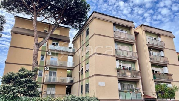 appartamento in vendita a Roma in zona Ostia