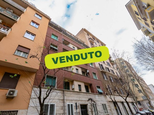 appartamento in vendita a Roma in zona Appio Latino
