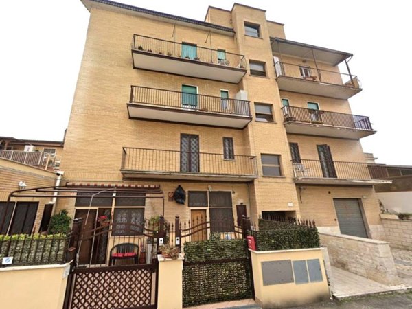 appartamento in vendita a Roma in zona Romanina