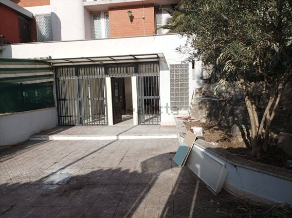appartamento in vendita a Roma in zona Spinaceto