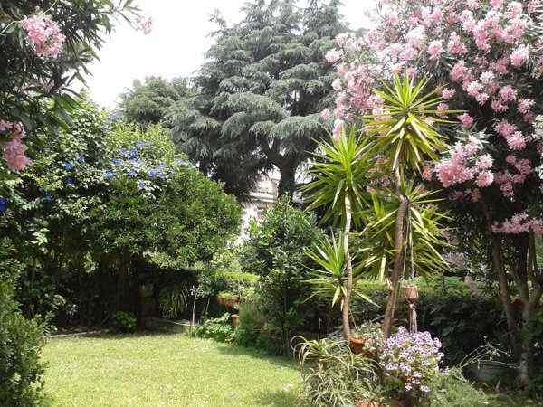 appartamento in vendita a Roma in zona Appio Pignatelli