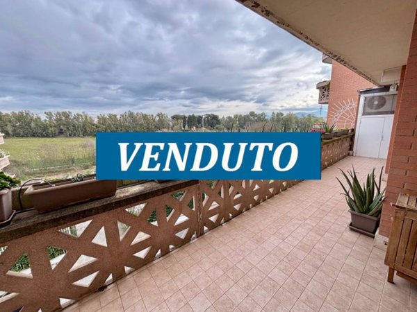 appartamento in vendita a Roma in zona Ostiense