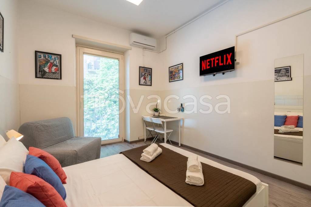 appartamento in vendita a Roma in zona Appio Latino