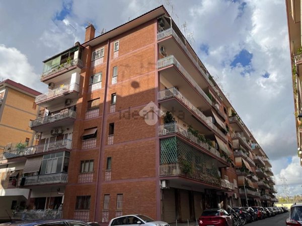 appartamento in vendita a Roma in zona Collatino