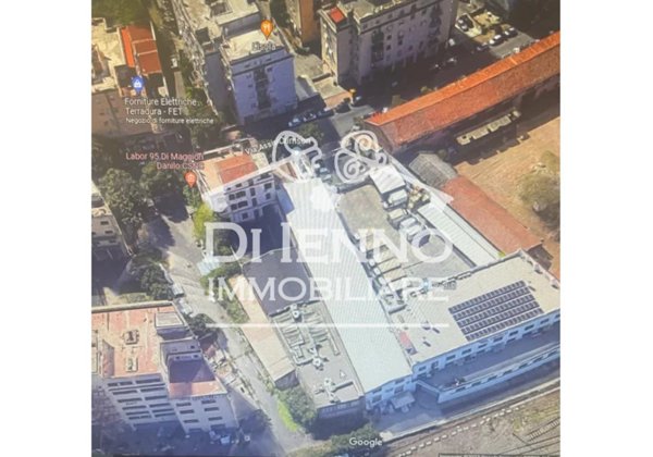 ufficio in vendita a Roma in zona Tuscolano