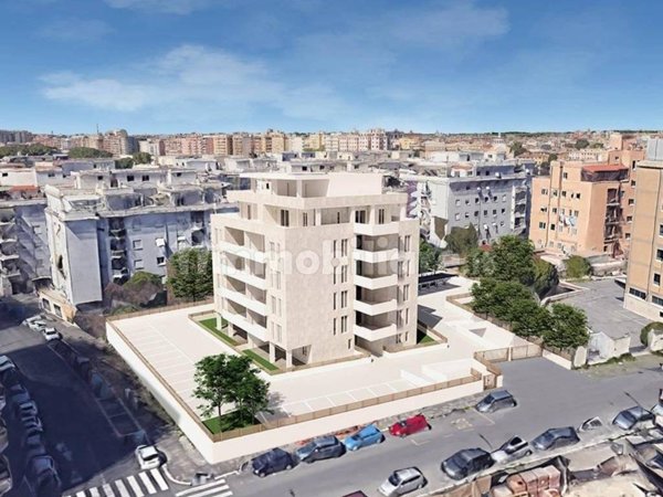 appartamento in vendita a Roma in zona Tuscolano