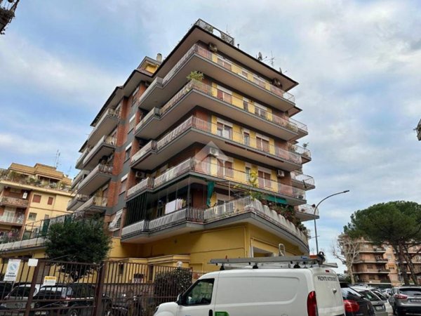 appartamento in vendita a Roma in zona Portuense