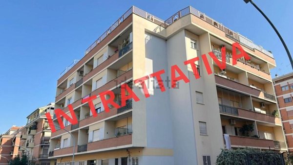 appartamento in vendita a Roma in zona Tuscolano