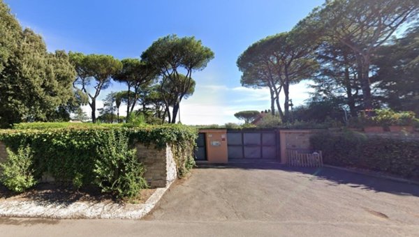 casa indipendente in vendita a Roma in zona Ardeatino