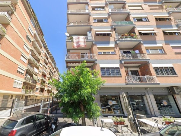 appartamento in vendita a Roma in zona Tuscolano