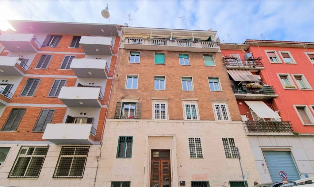 appartamento in vendita a Roma in zona Esquilino