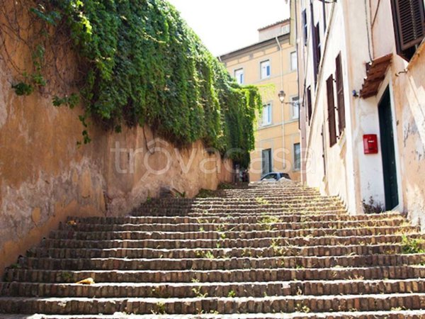 appartamento in vendita a Roma in zona Trastevere