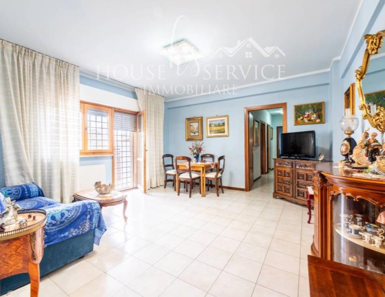 appartamento in vendita a Roma in zona Casal Monastero