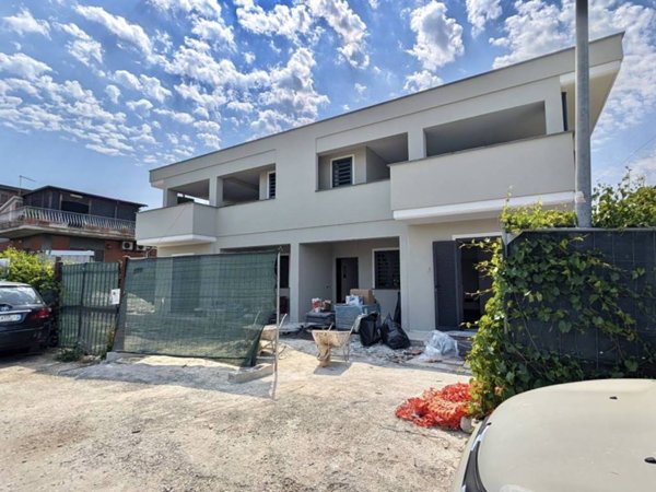 casa indipendente in vendita a Roma in zona Casal Morena